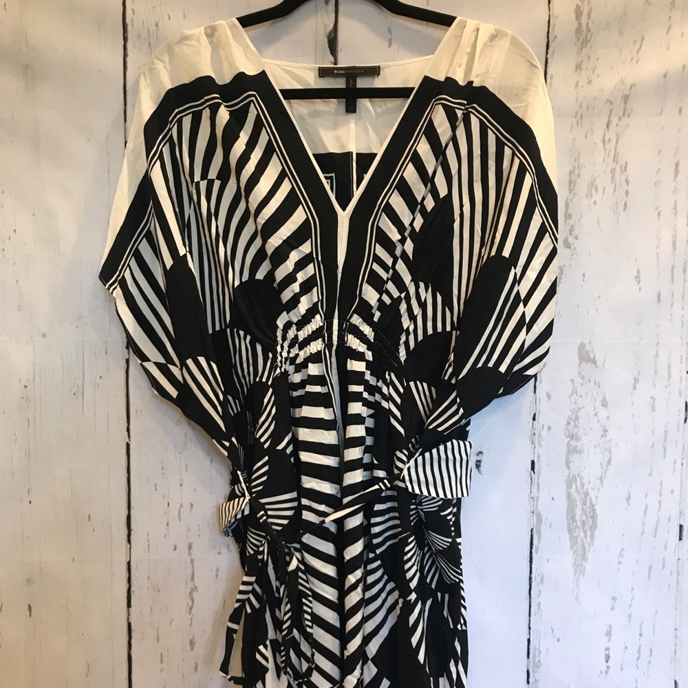 BCBG max azria kimono dress size xs